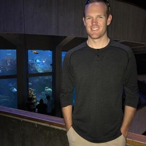 Meet your Posher, Max